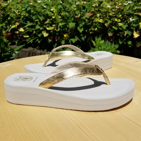 cole haan lobster sandals